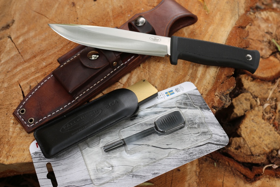 Fallkniven A1 Custom Bushcraft Leather Kit photo
