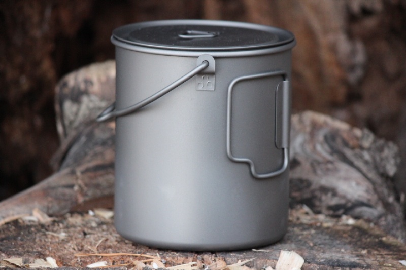 Titanium 750ML wing handle and bail arm drinking cup