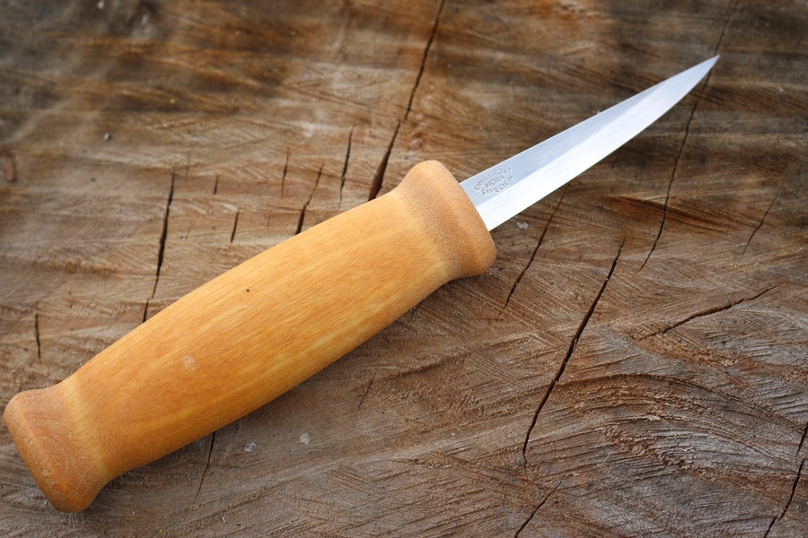 Mora Wood Carving 105