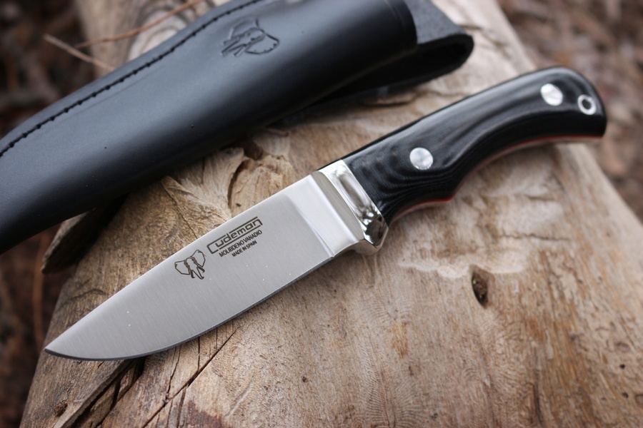 Cudeman Bushcraft knife photo