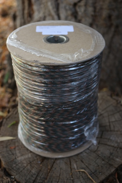 Paracord Commercial 550 Woodland Camo 1000 ft photo