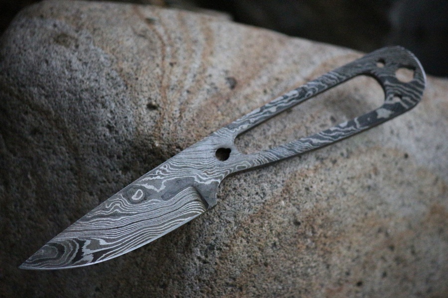 Brisa Necker Damascus Blank photo