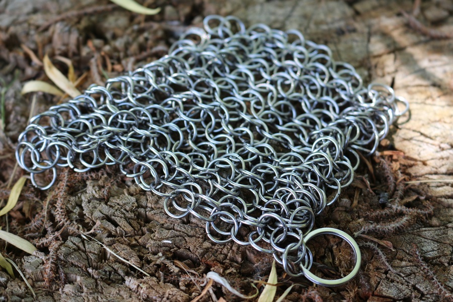 Chain Mail pan scrubber