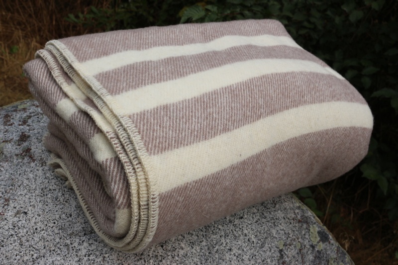  Canadian 100% Virgin Wool Blanket (Light Brown)
