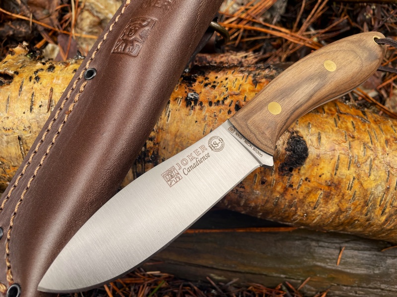 Joker Canadiense Walnut 